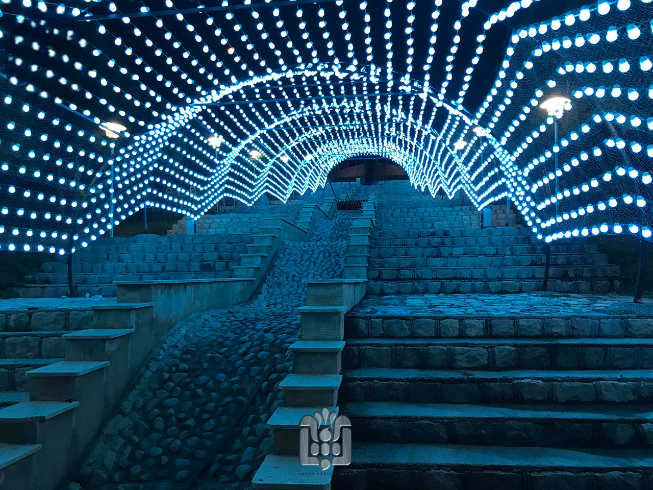 تونل نوری